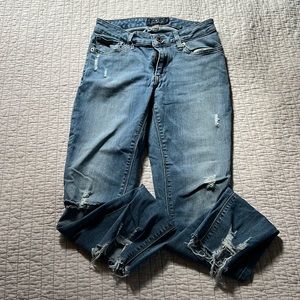 Lucky Brand Sasha Super Skinny ripped size 2/26
